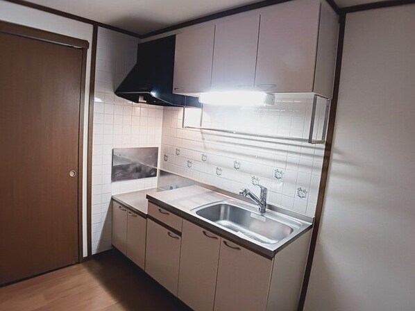 サニーフィールドハウスAの物件内観写真